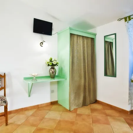 Pensión Le Querce 3*