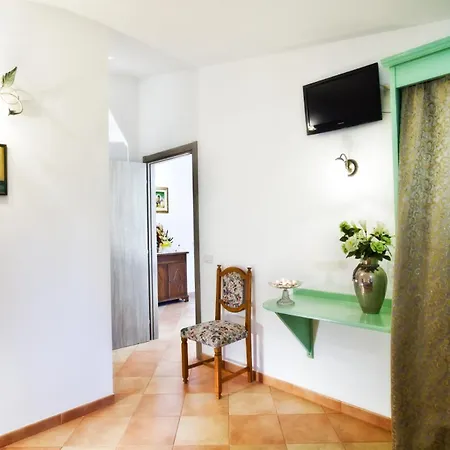 Pensión Le Querce 3*