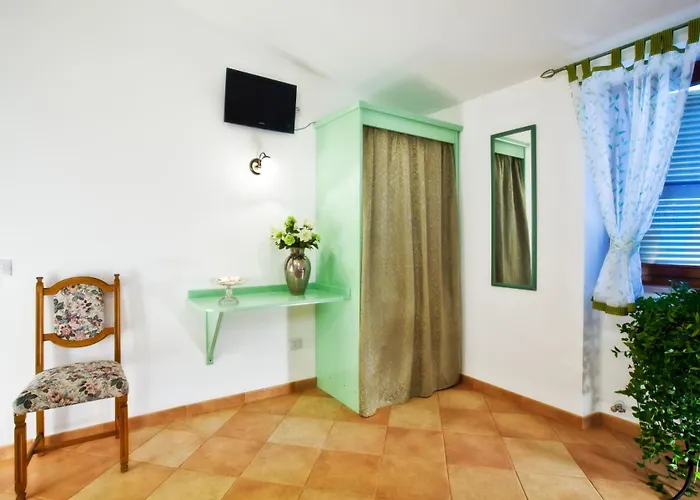 招待所 Le Querce 3*