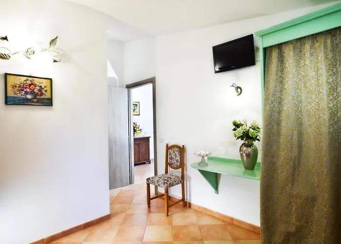 招待所 Le Querce 3*